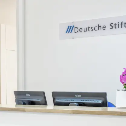 Deutsche Stiftungsagentur - Das Agenturteam hilft ihnen bei Fragen der Stiftungsverwaltung